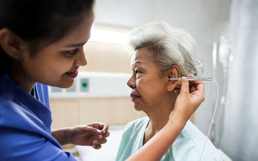 How to use otoscope?