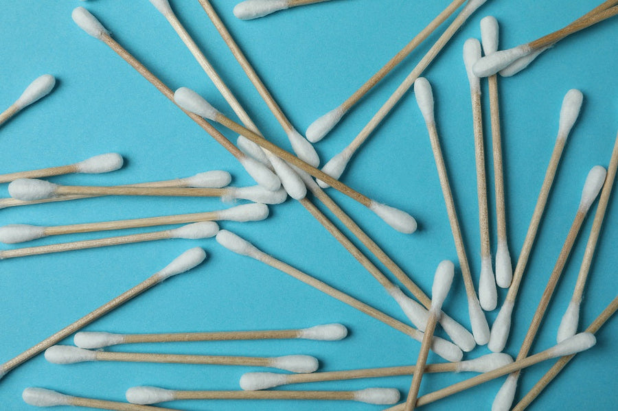 How to remove ear wax safely at home